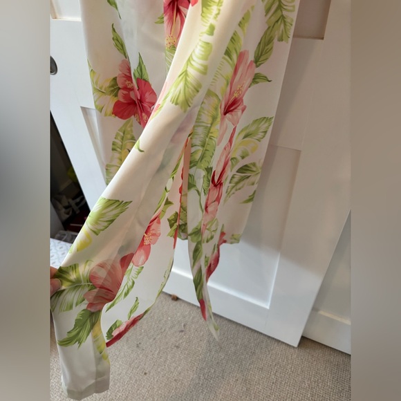 Oscar de la Renta Hibiscus Caftan- Rockefeller owned - Picture 6 of 9